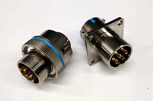 如何选择更为合适的电连接器
